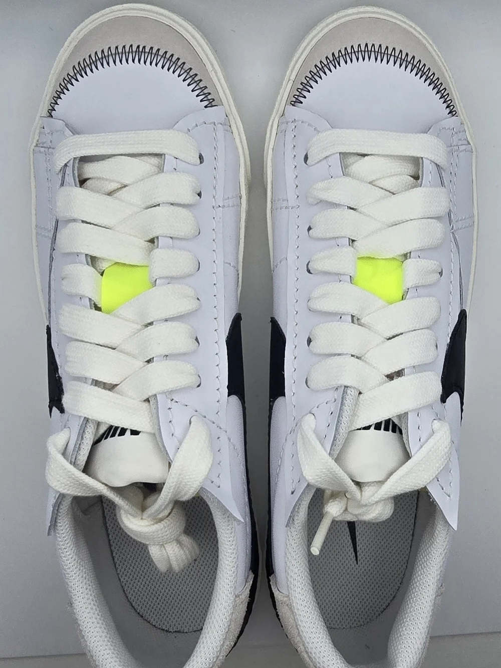Nike classic low